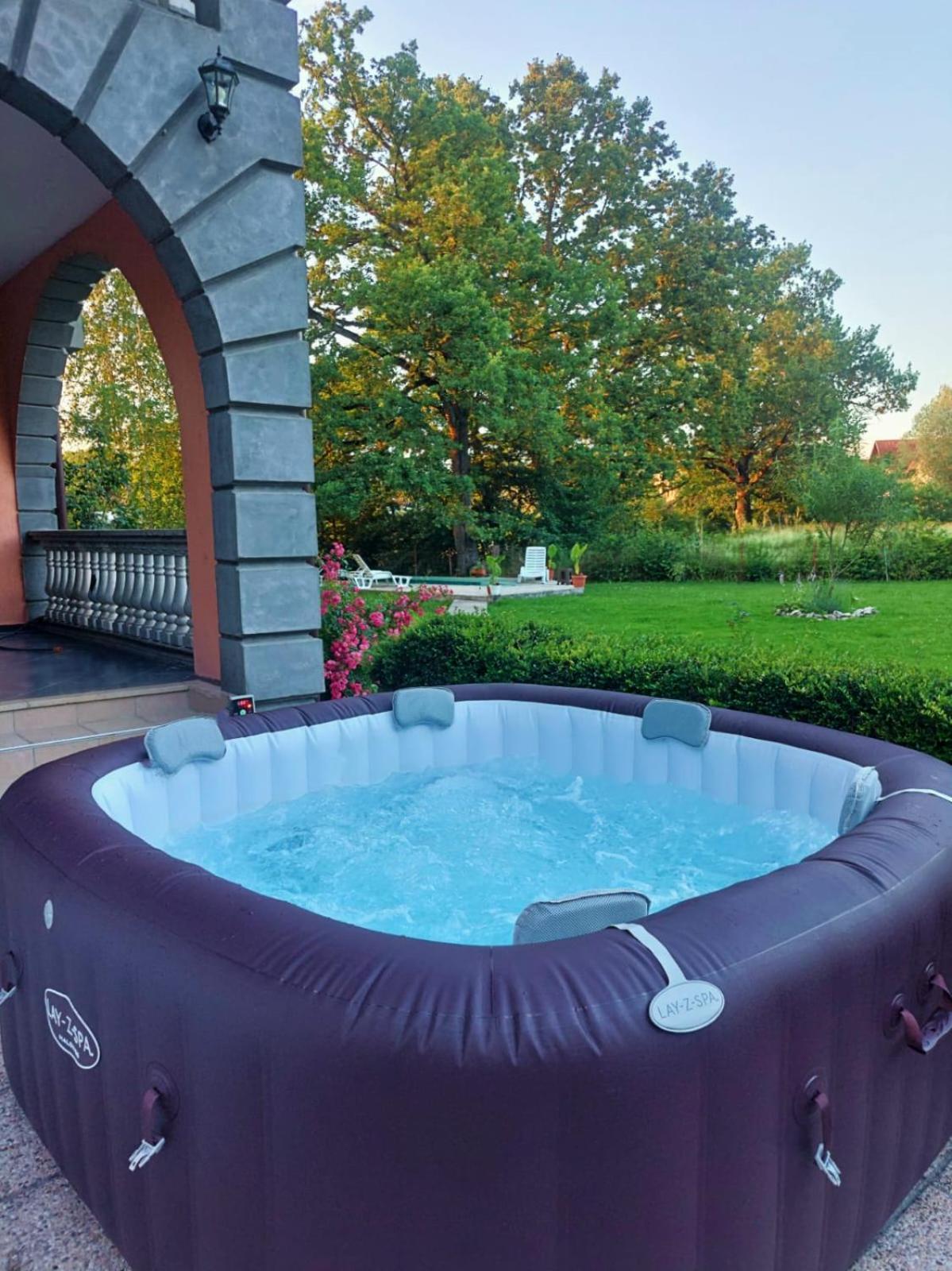 Vacation Home Keskic Velika Gata Eksteriør billede