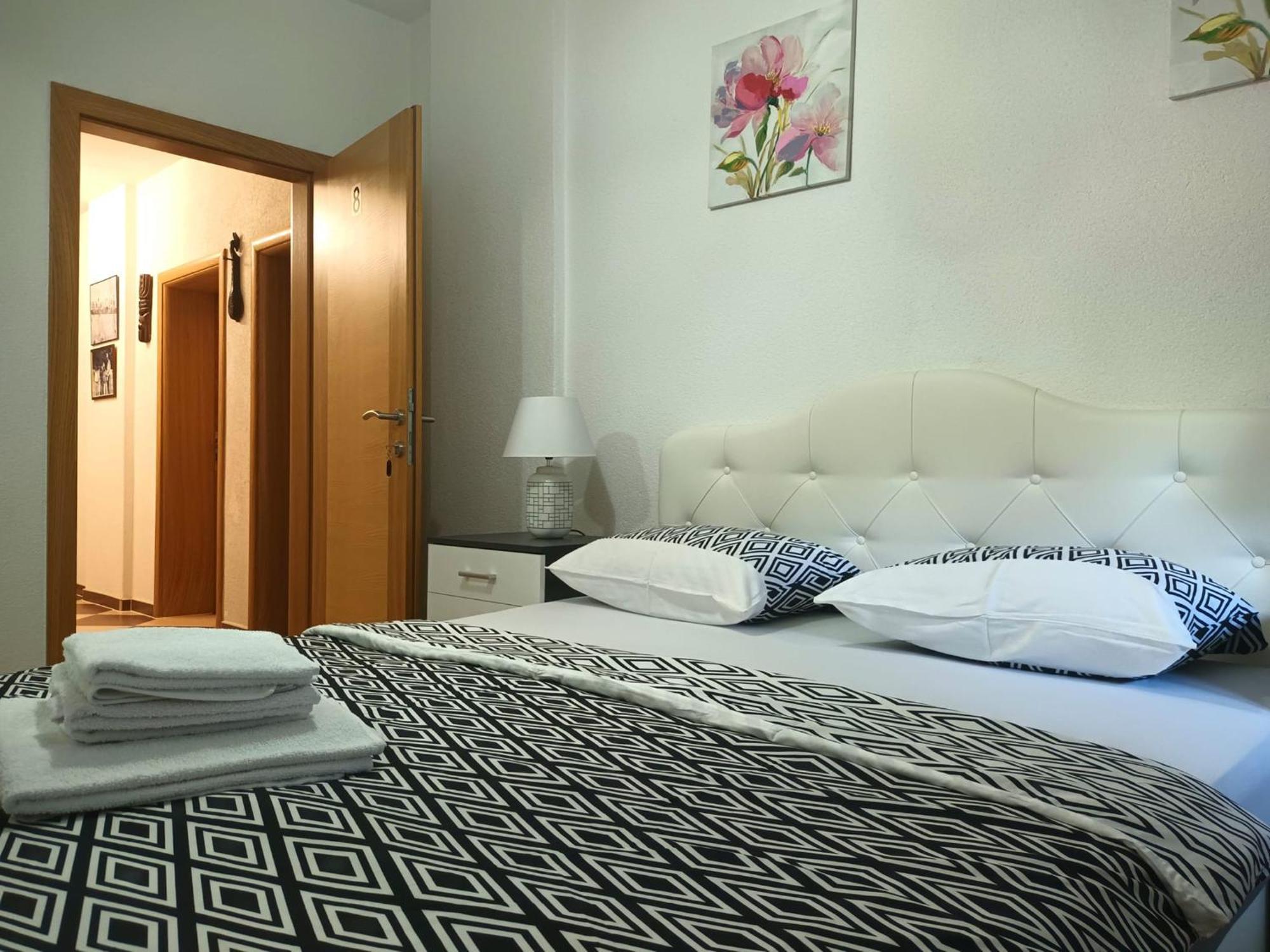 Vacation Home Keskic Velika Gata Eksteriør billede