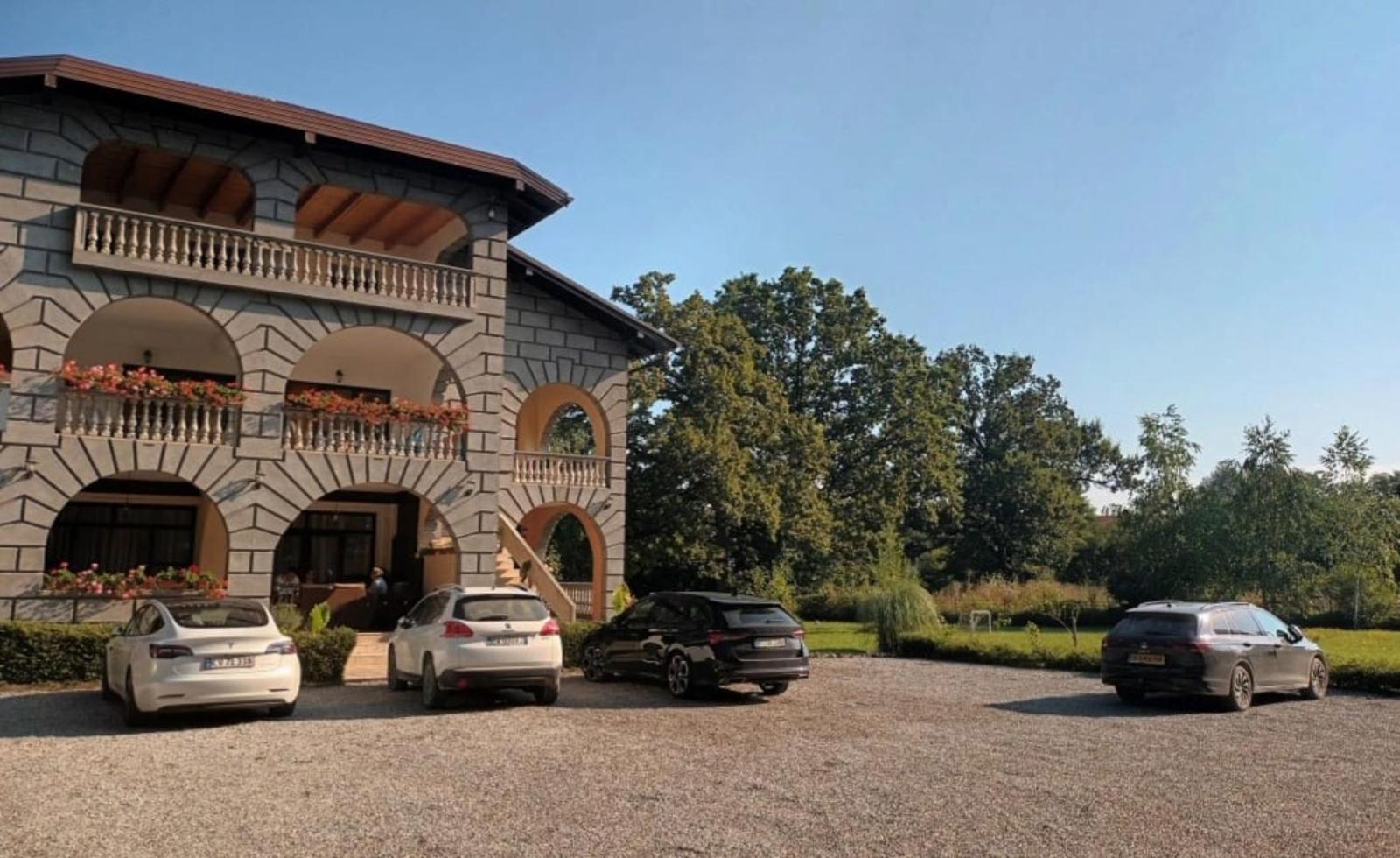 Vacation Home Keskic Velika Gata Eksteriør billede
